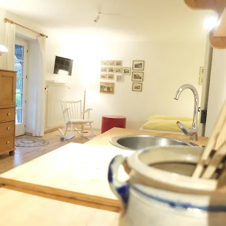Gartenstudio-apartment Tausendfreund - Adults Only - Am Chiemsee يبريتيبرون أم تشيمسي